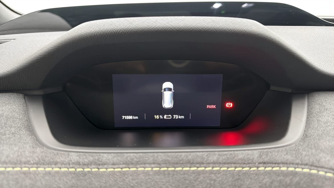 Vehicle Image 16