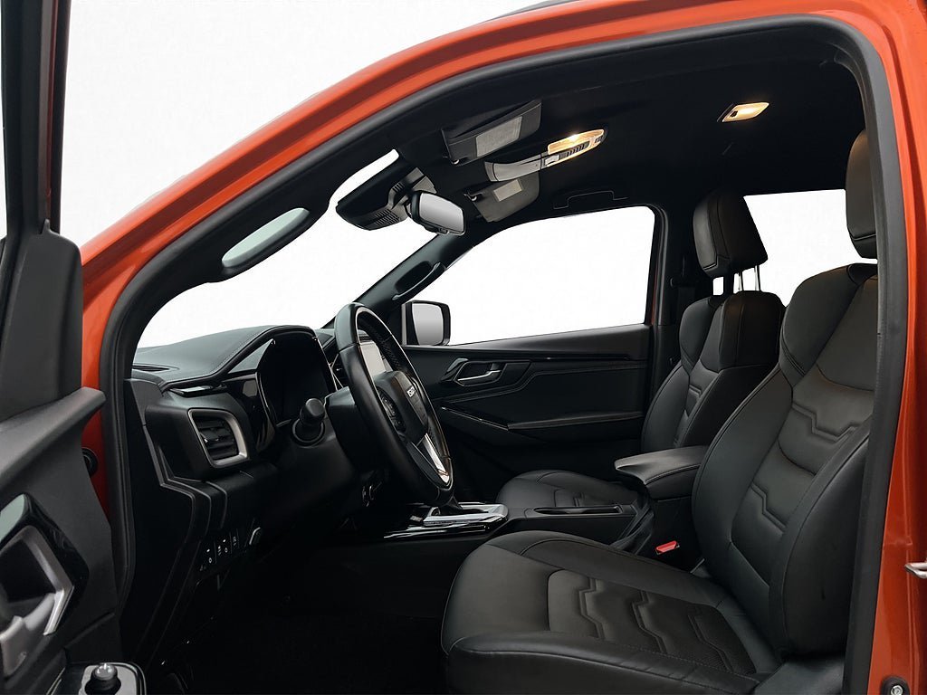 Vehicle Image 15