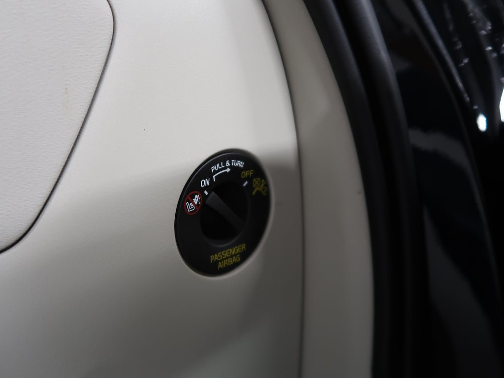 Vehicle Image 40