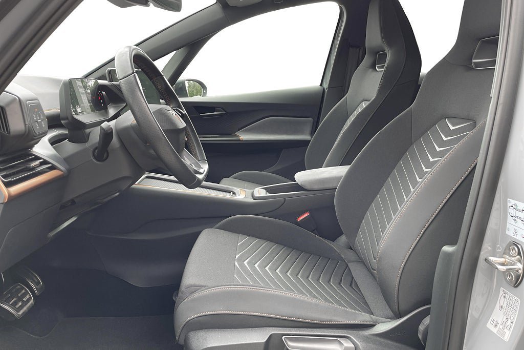 Vehicle Image 13