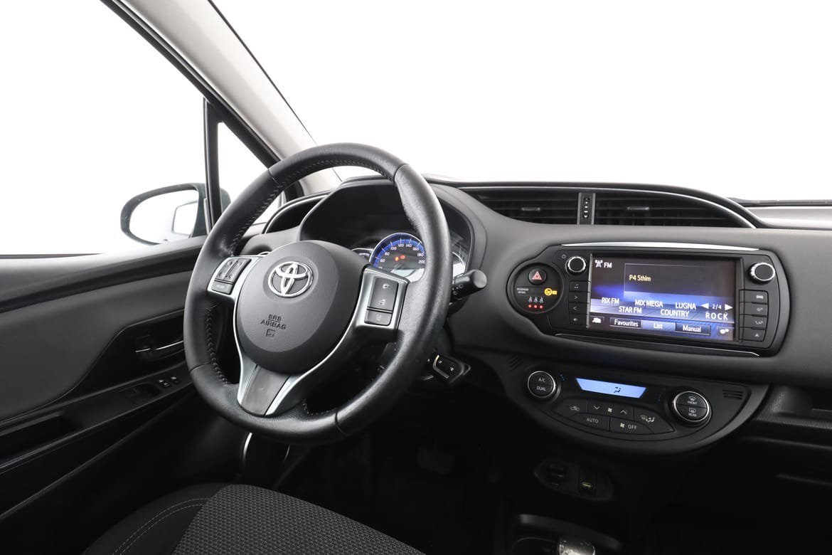 Vehicle Image 14