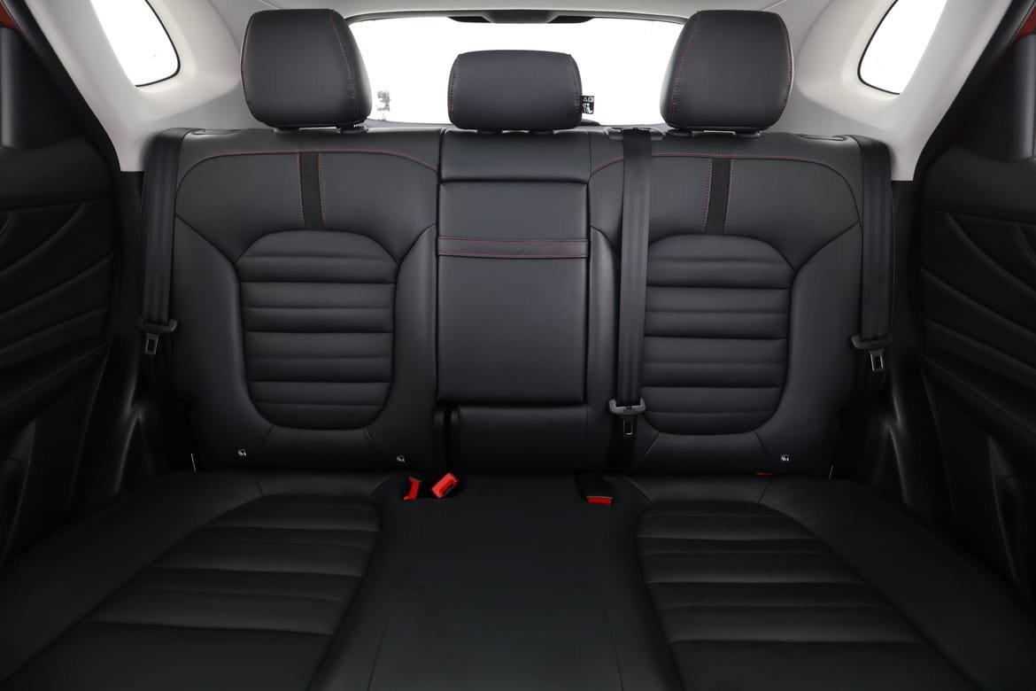 Vehicle Image 16