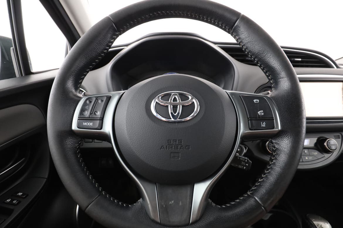 Vehicle Image 19