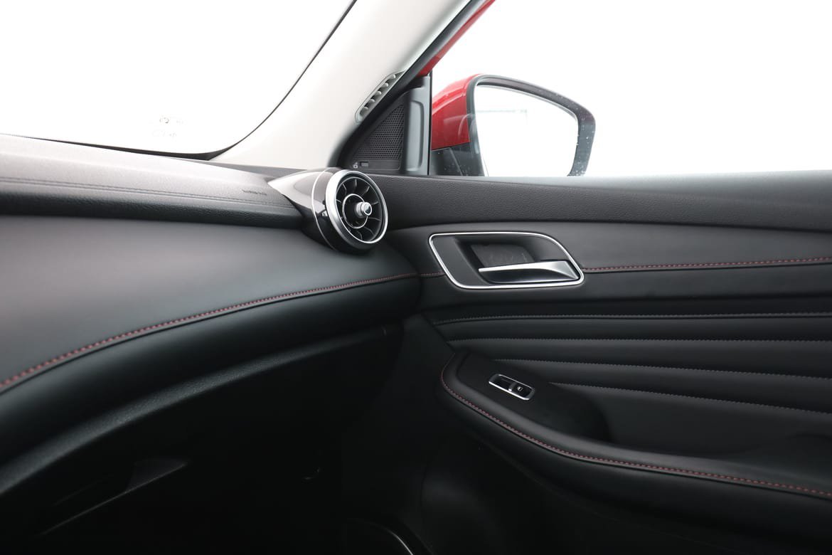 Vehicle Image 36