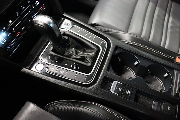Vehicle Image 26