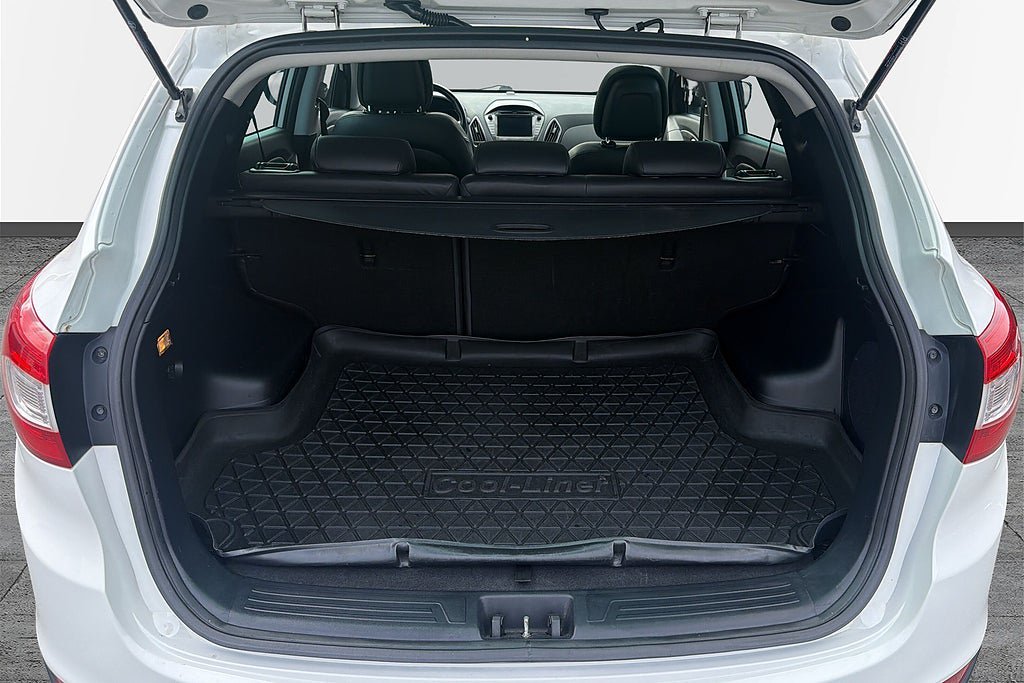 Vehicle Image 15