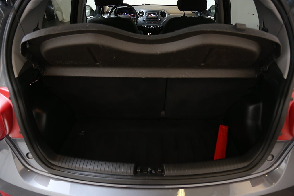 Vehicle Image 15