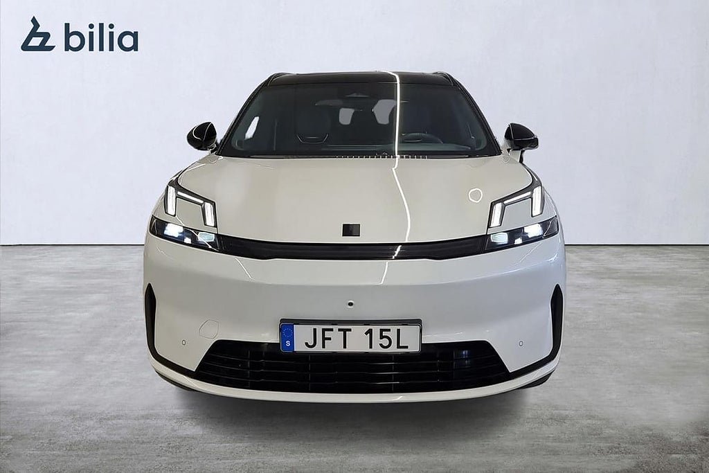Vehicle Image 6