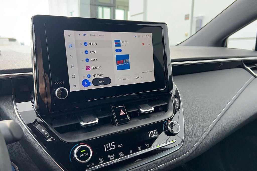 Vehicle Image 15