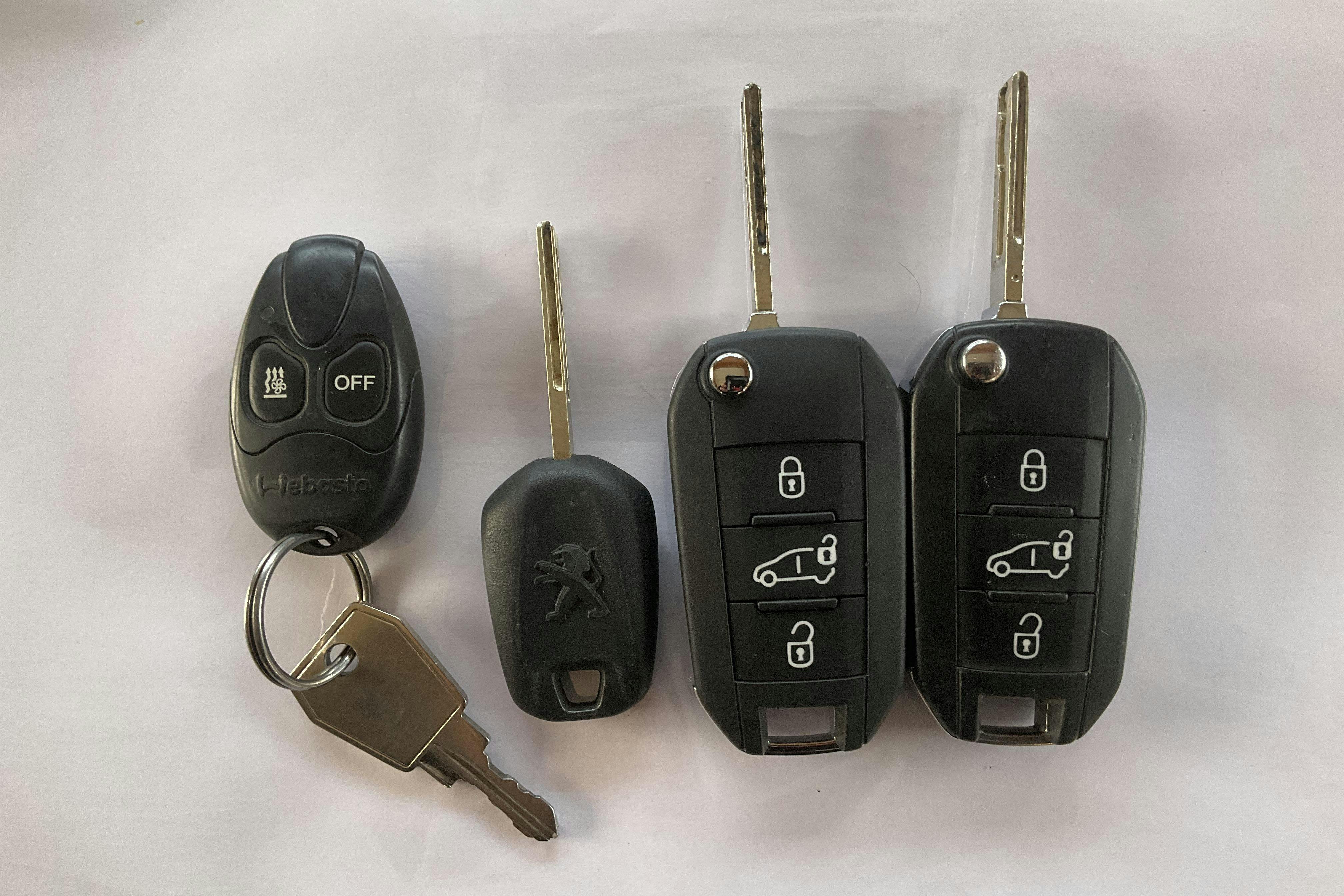 Vehicle Image 11