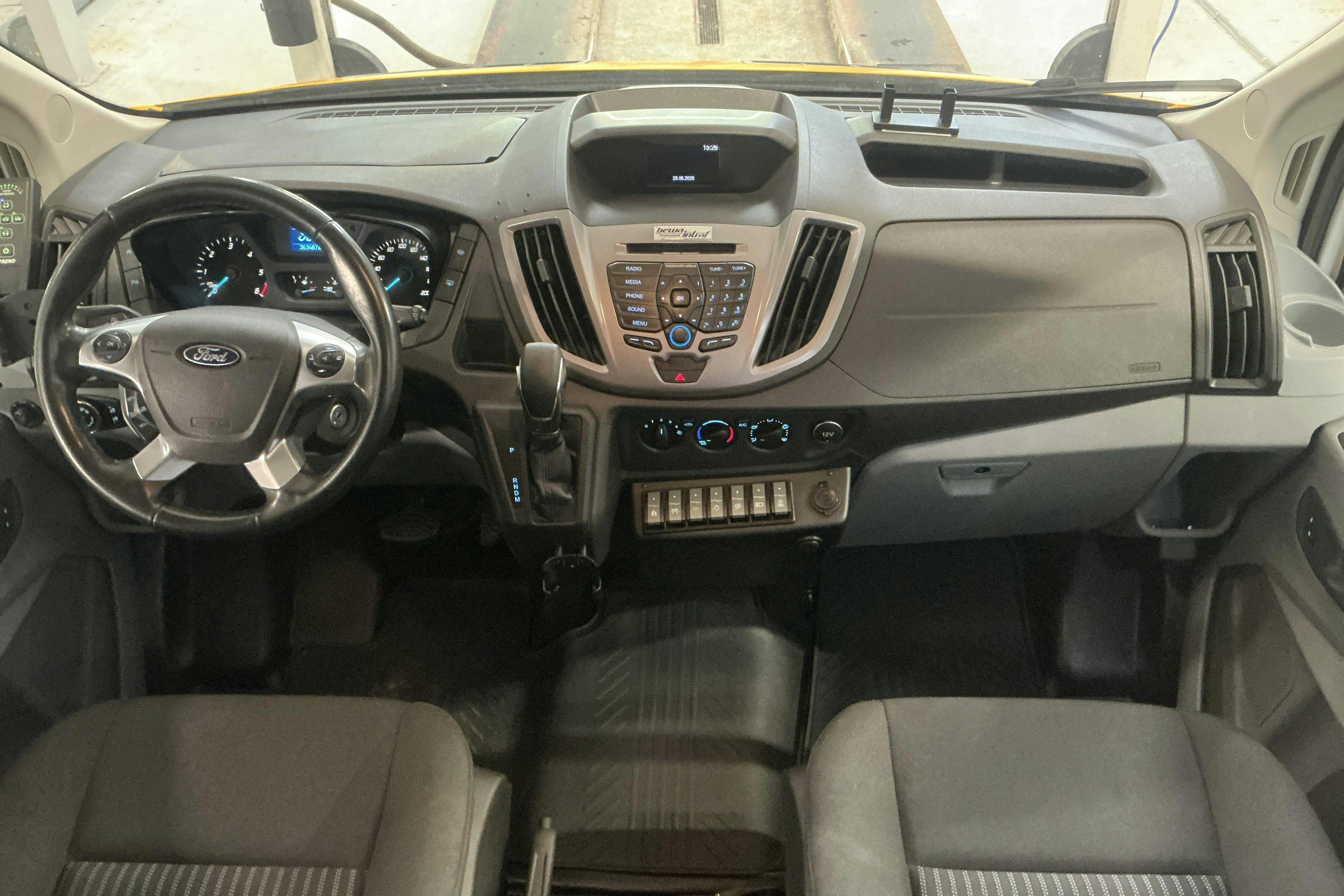 Vehicle Image 6
