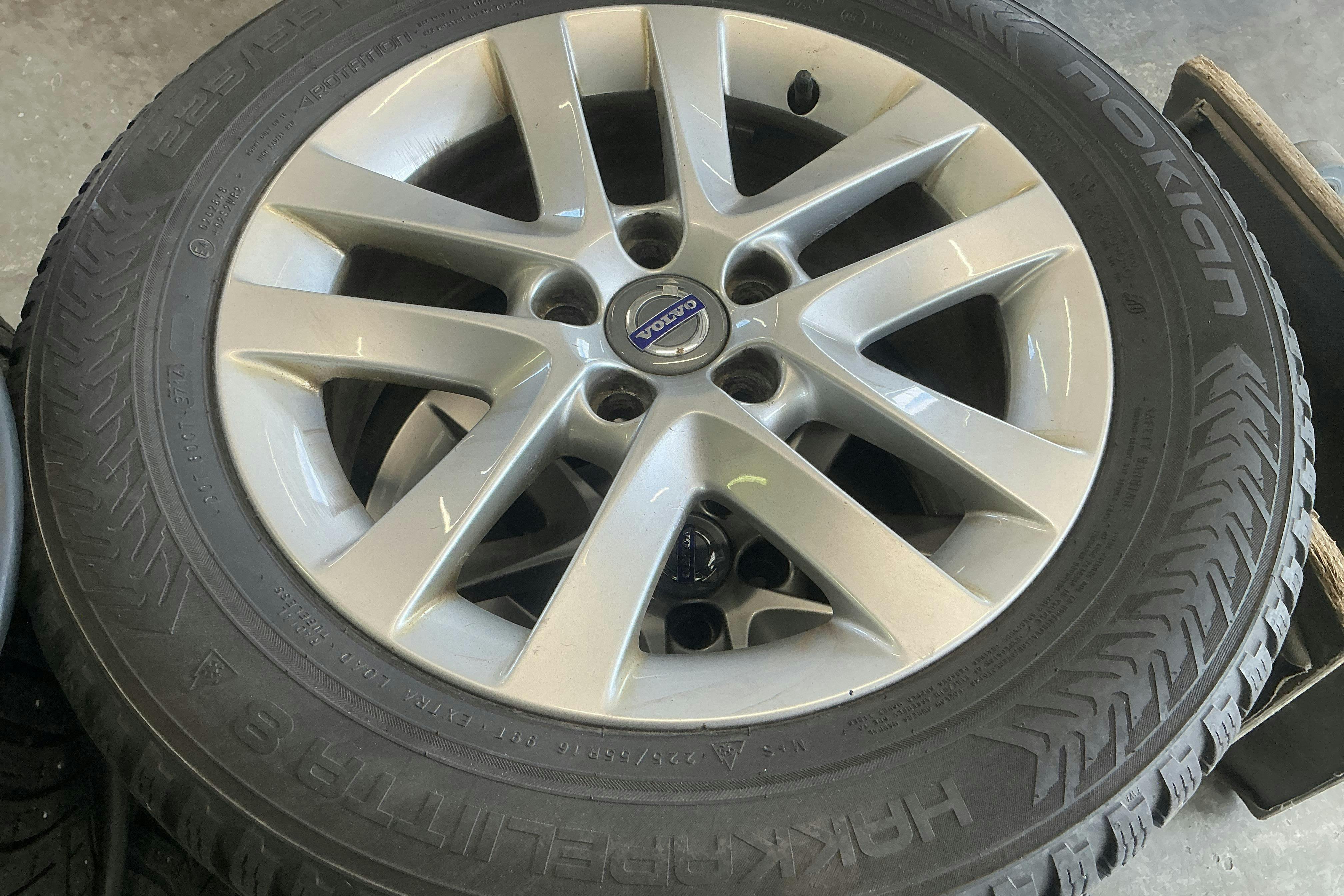 Vehicle Image 13