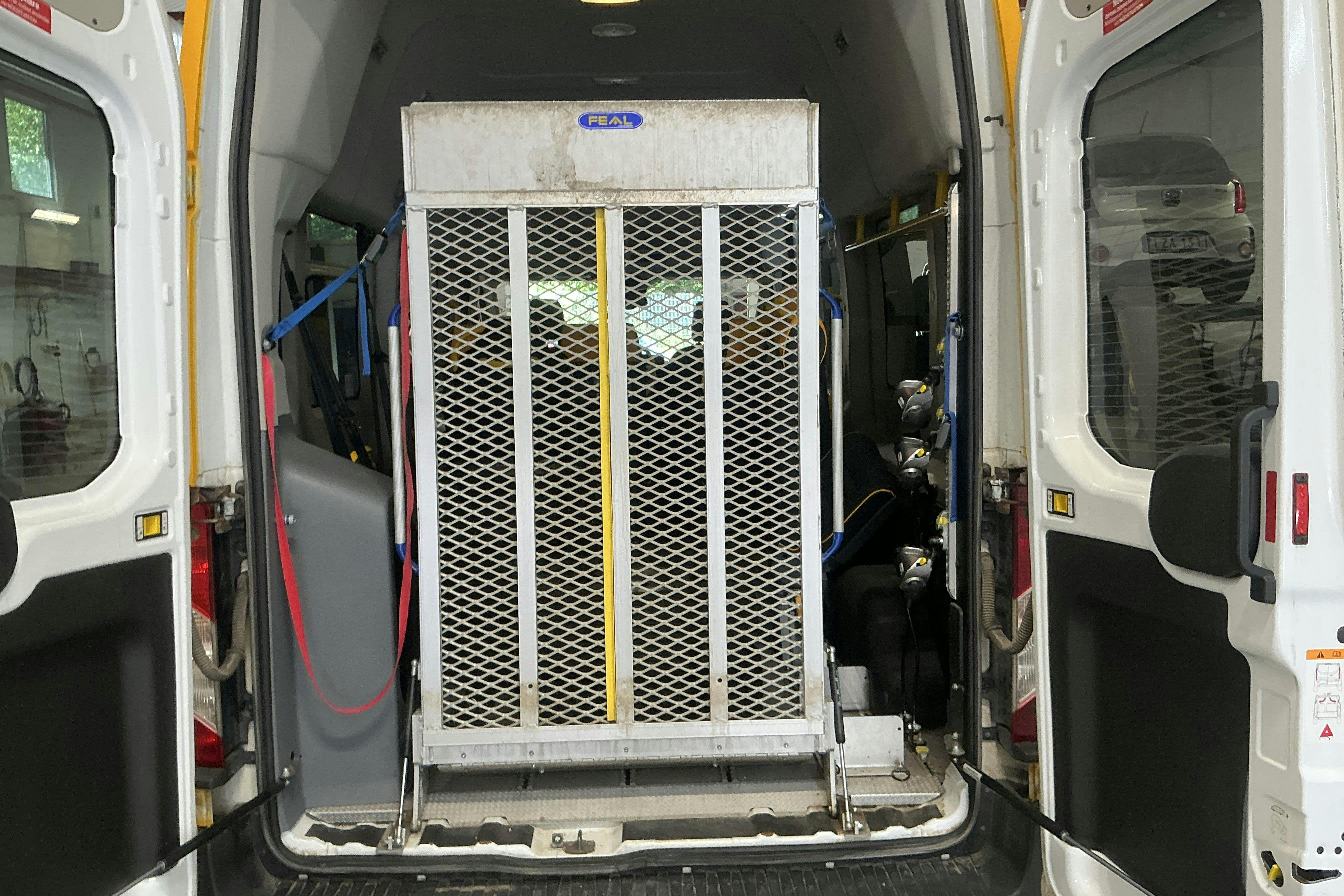 Vehicle Image 15