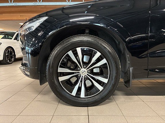 Vehicle Image 24