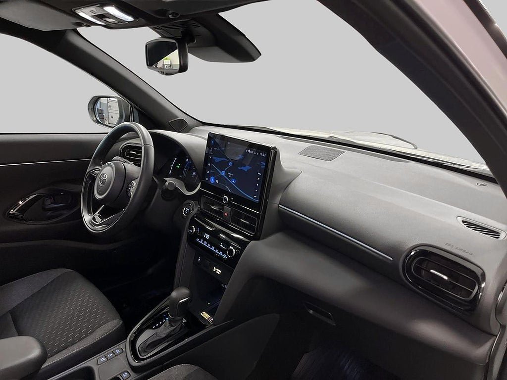 Vehicle Image 9