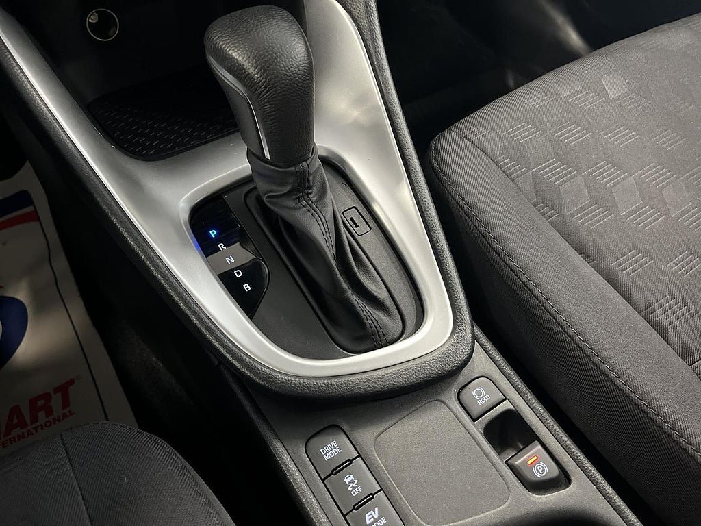 Vehicle Image 17