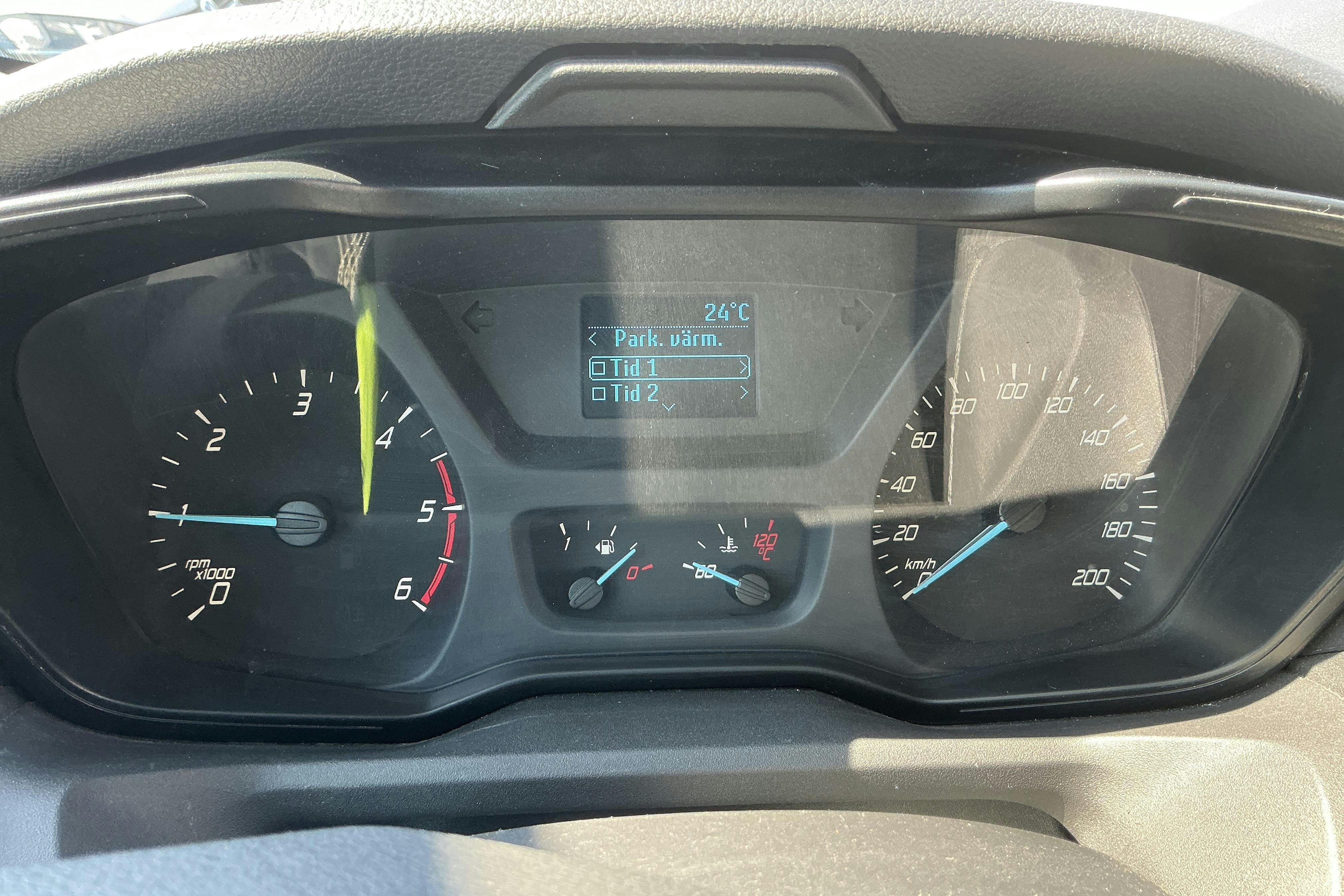 Vehicle Image 16