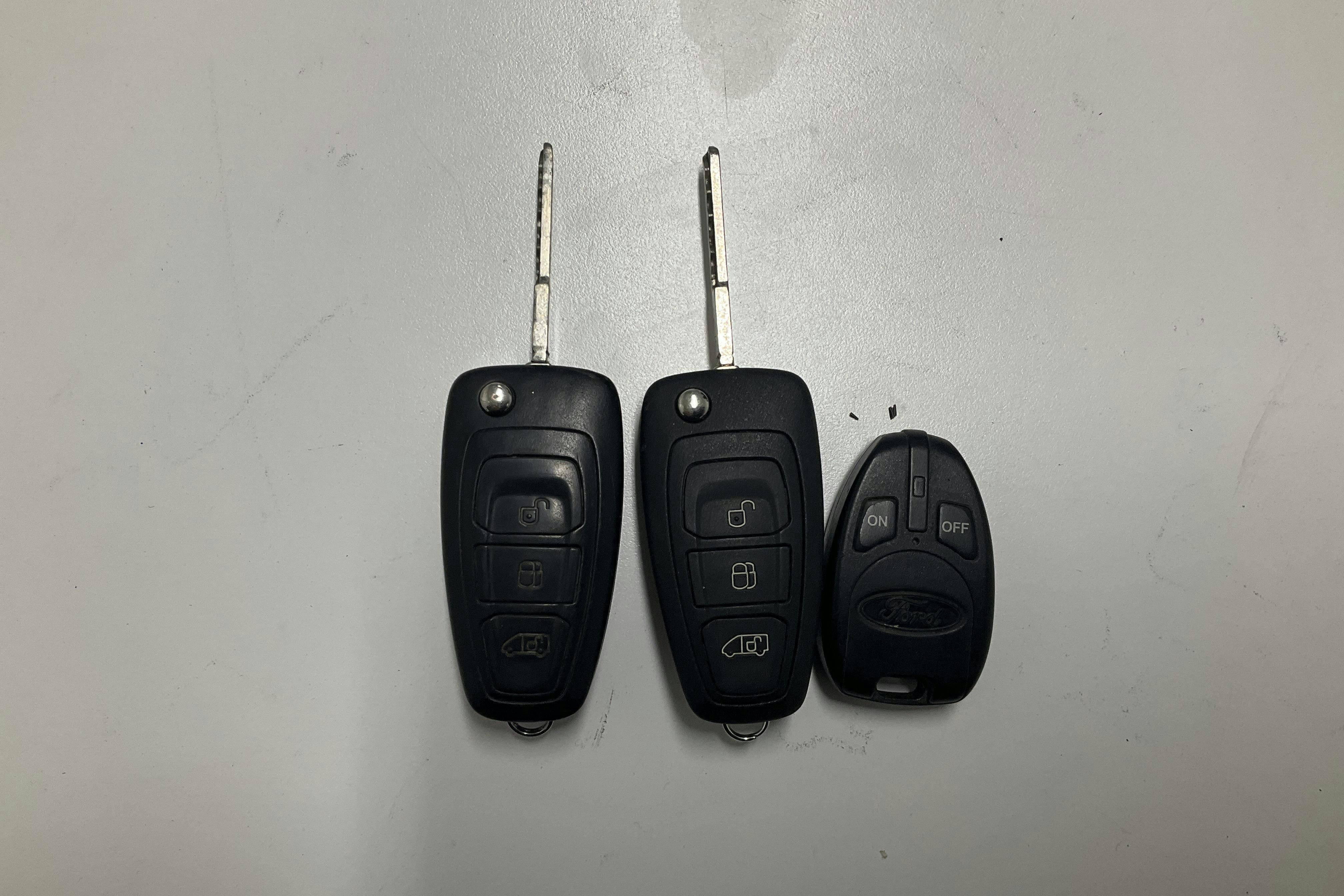 Vehicle Image 19
