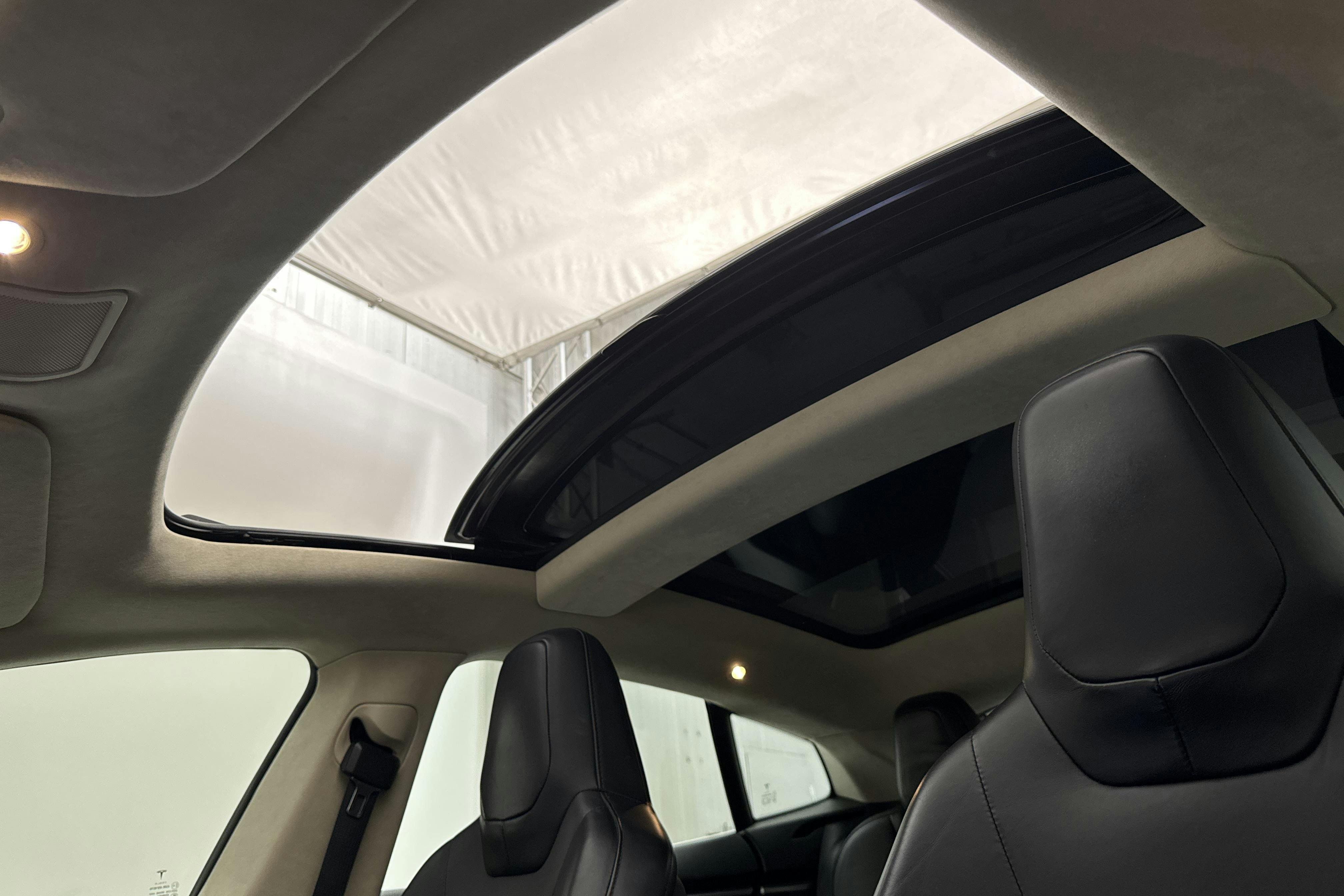 Vehicle Image 18