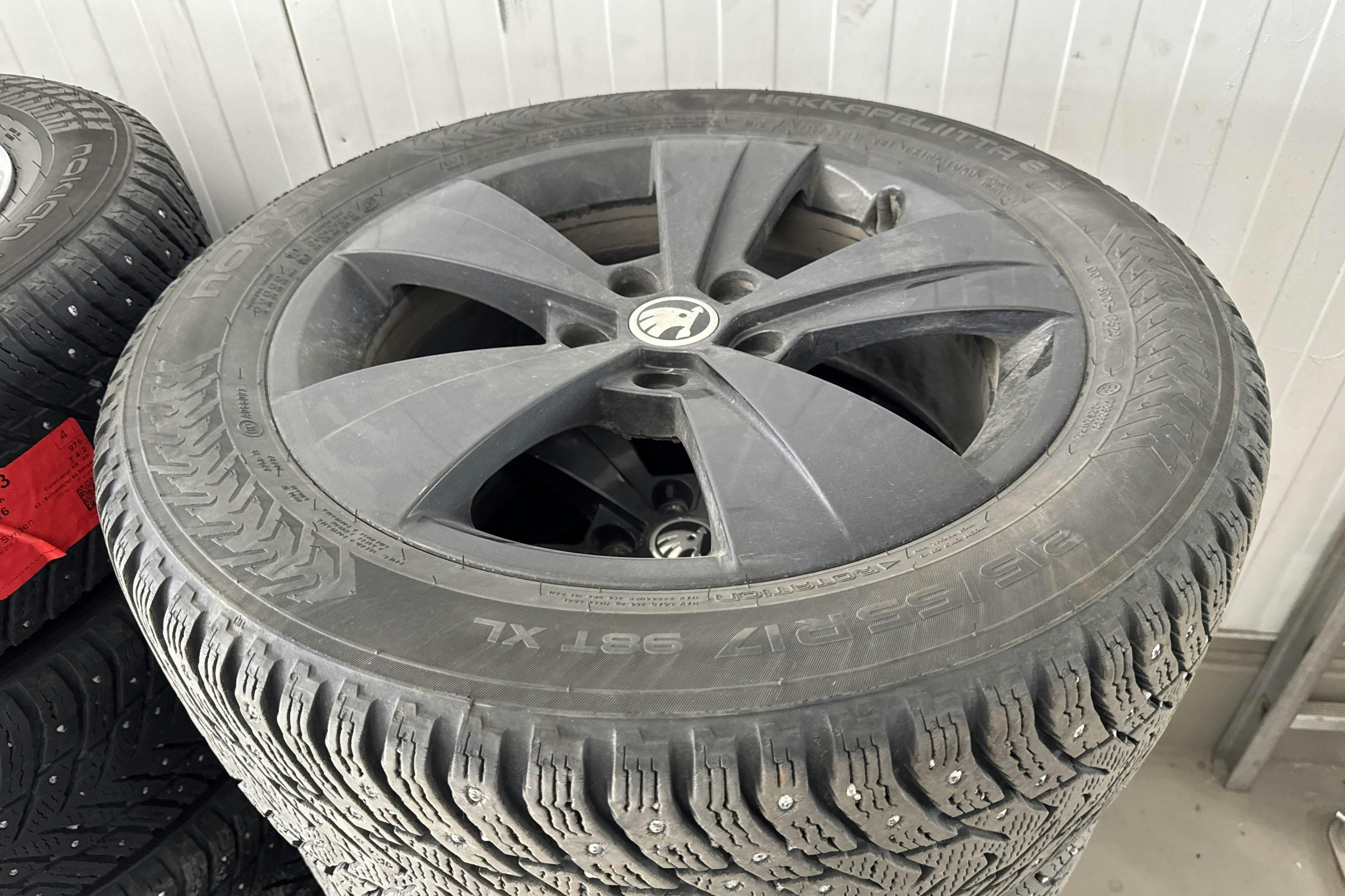 Vehicle Image 15