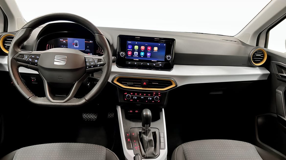 Vehicle Image 10
