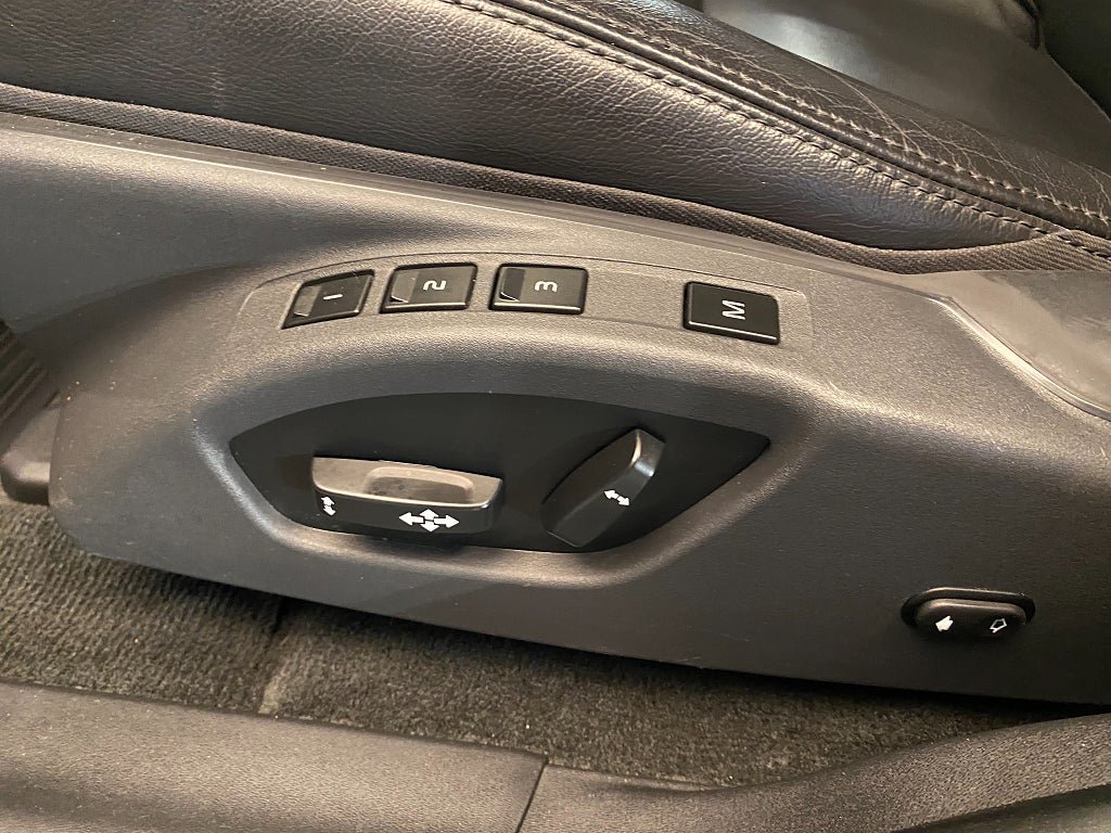 Vehicle Image 36