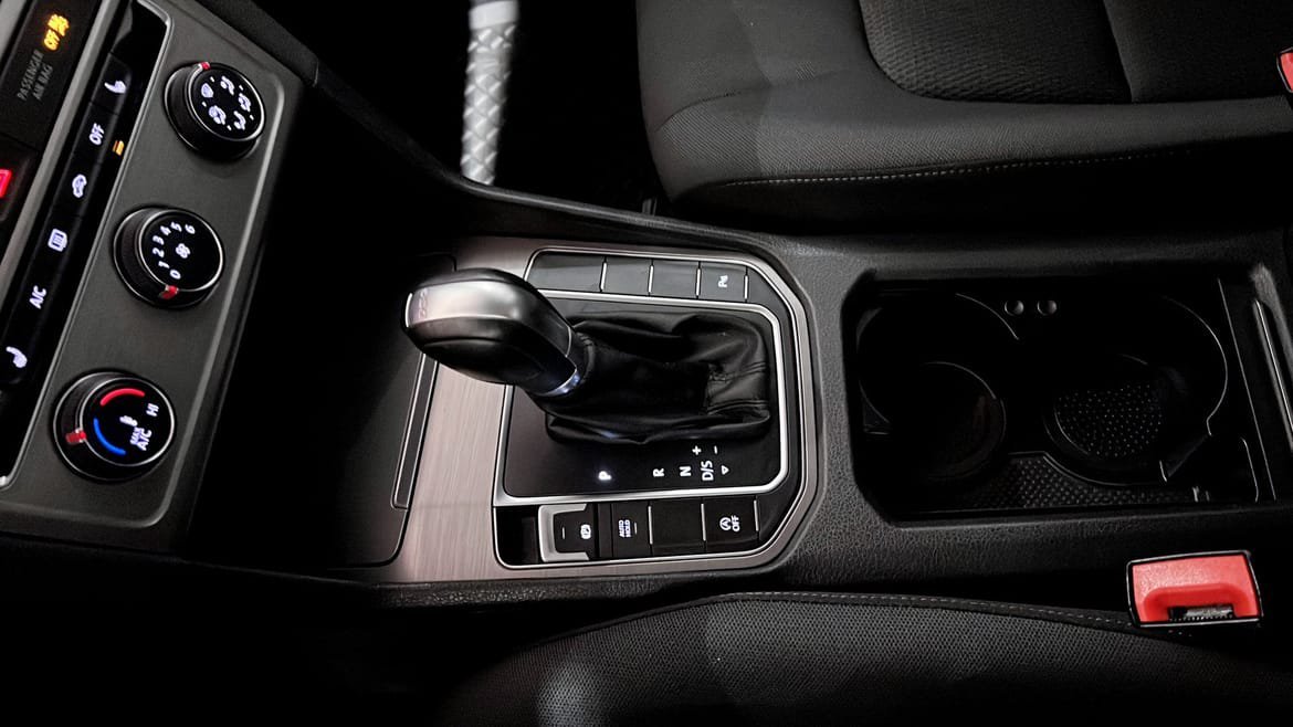 Vehicle Image 16