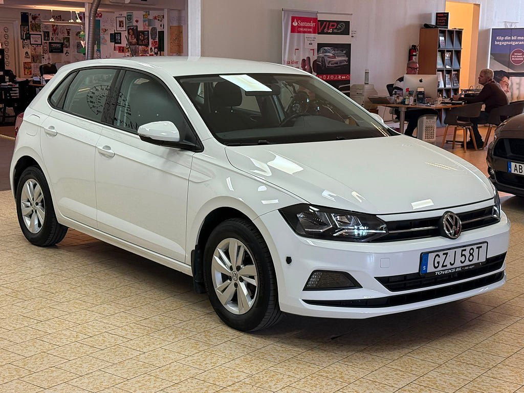 Vehicle Image 9