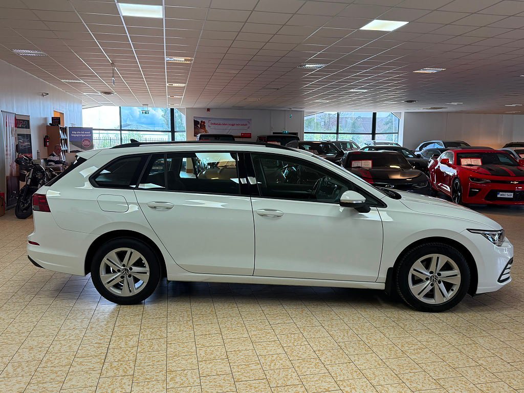Vehicle Image 8
