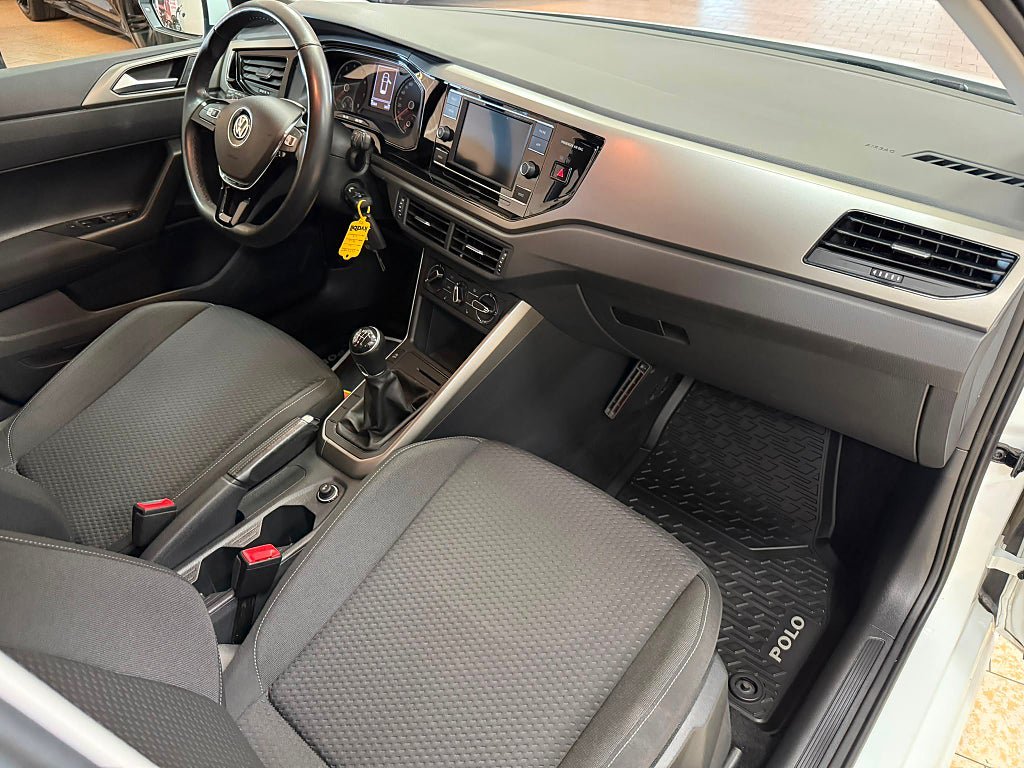 Vehicle Image 17