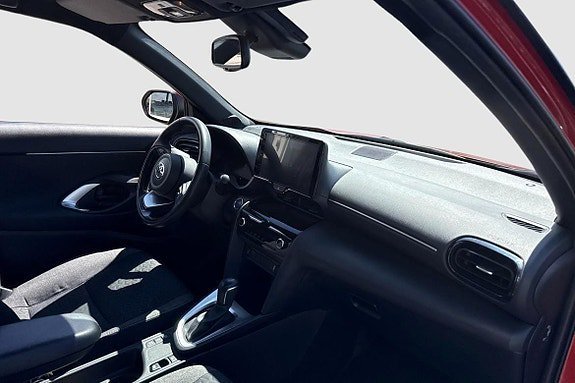 Vehicle Image 7