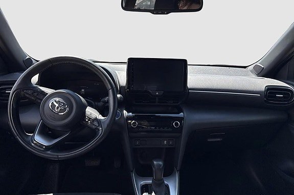 Vehicle Image 10