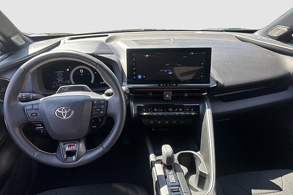 Vehicle Image 10