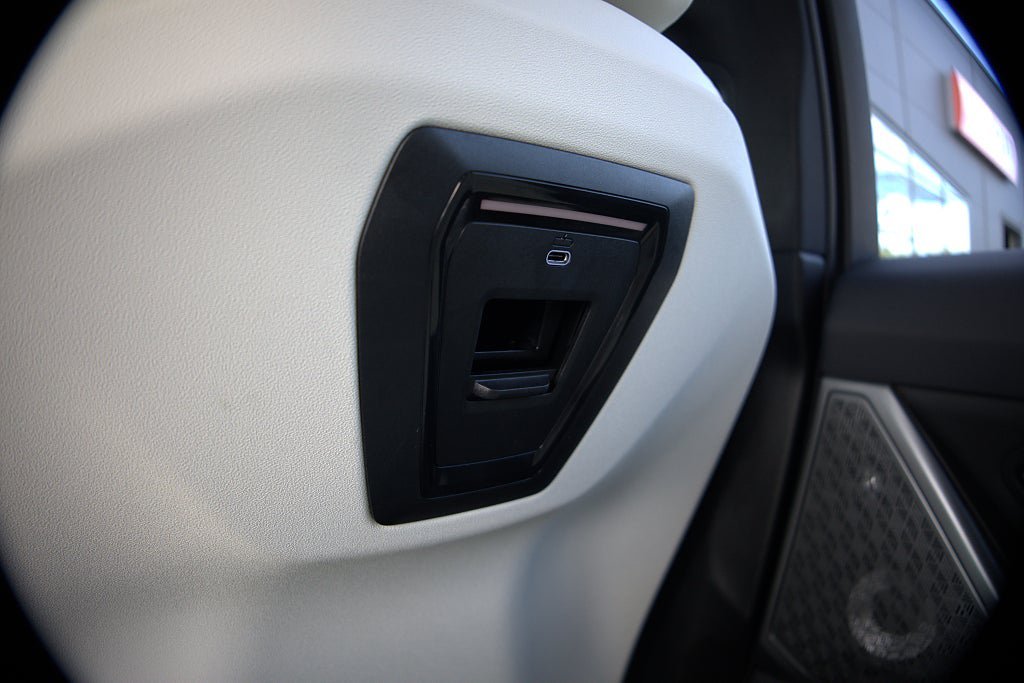 Vehicle Image 19