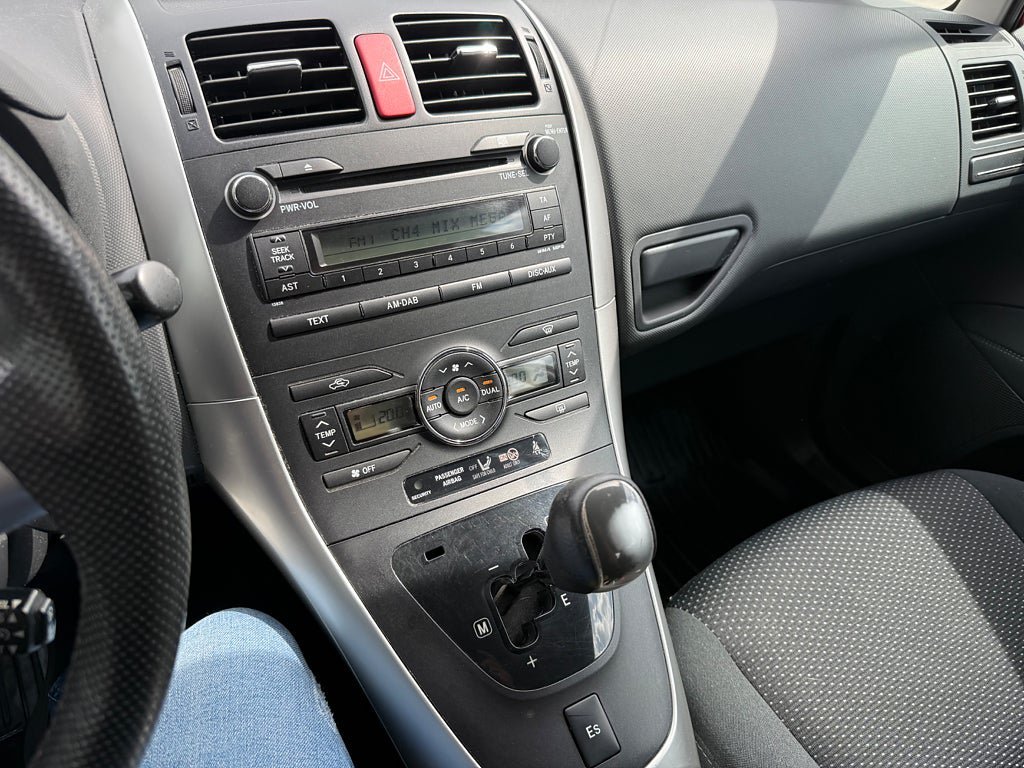 Vehicle Image 15