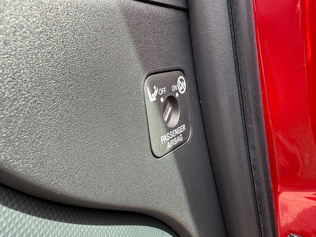 Vehicle Image 17