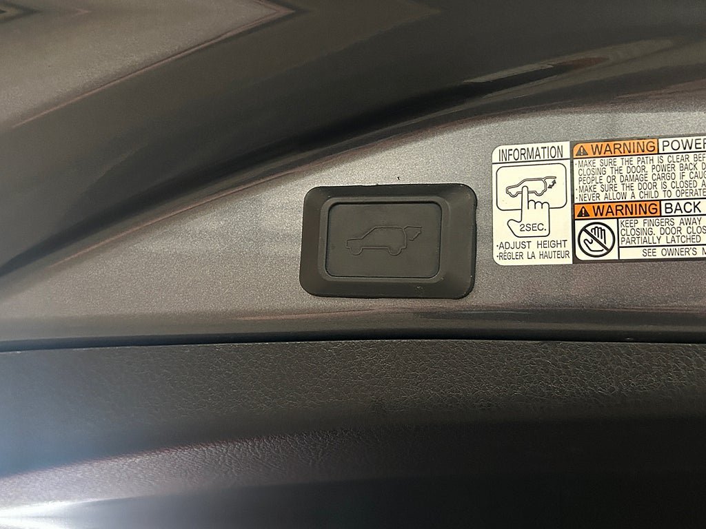 Vehicle Image 22