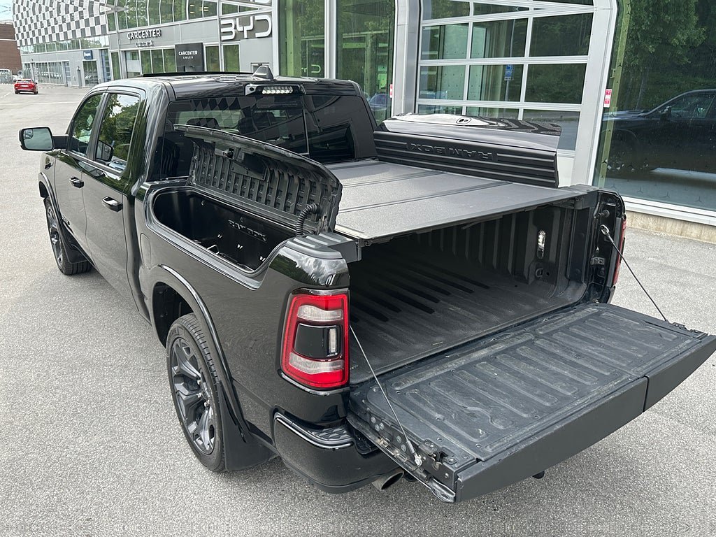 Vehicle Image 23