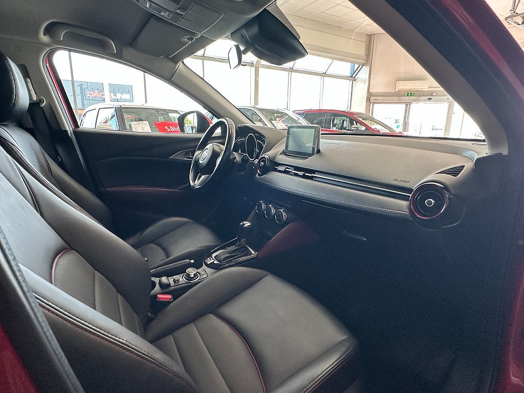 Vehicle Image 10