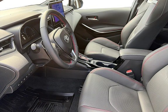 Vehicle Image 10