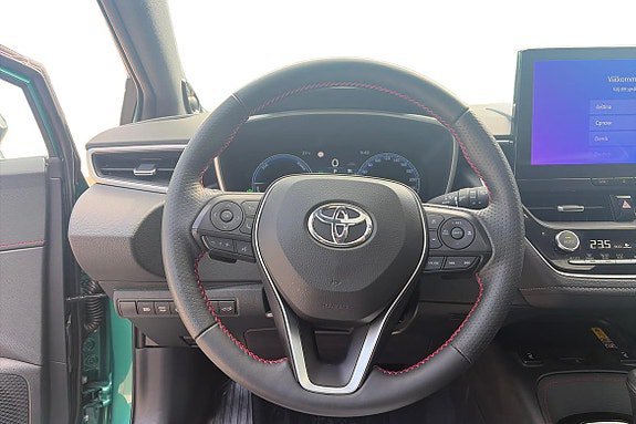 Vehicle Image 11
