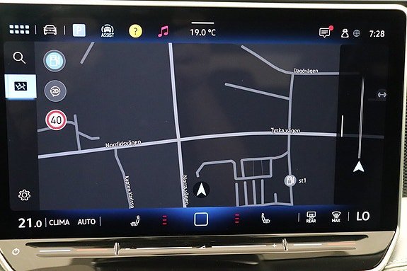 Vehicle Image 12
