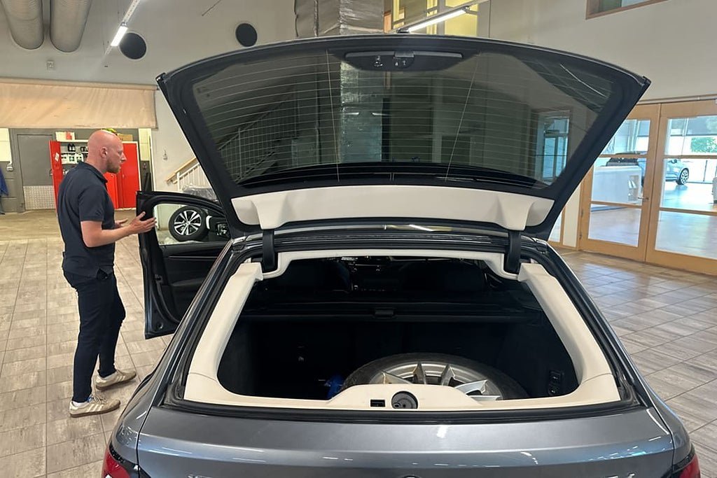 Vehicle Image 16