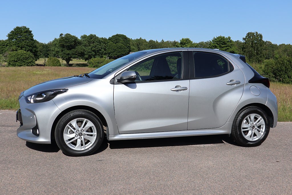 Vehicle Image 5