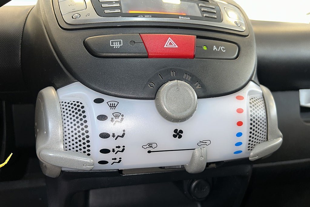 Vehicle Image 17