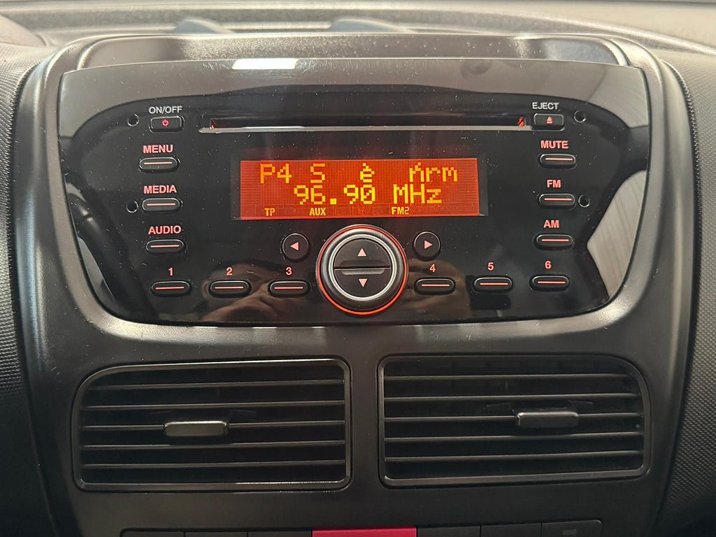 Vehicle Image 11