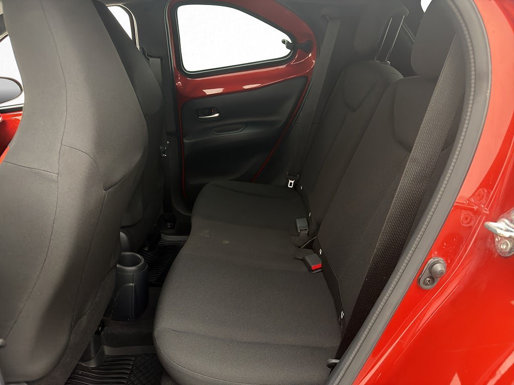 Vehicle Image 18