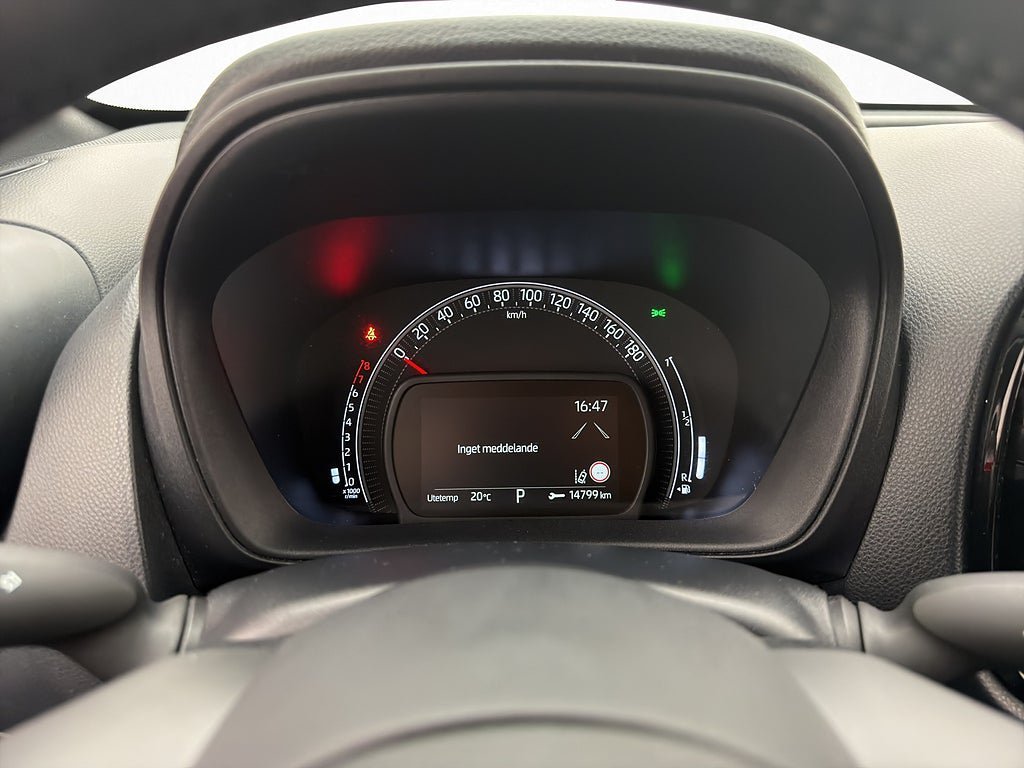 Vehicle Image 20