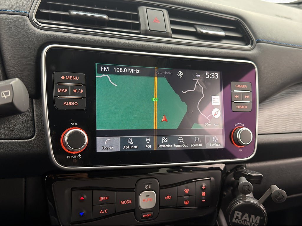 Vehicle Image 19
