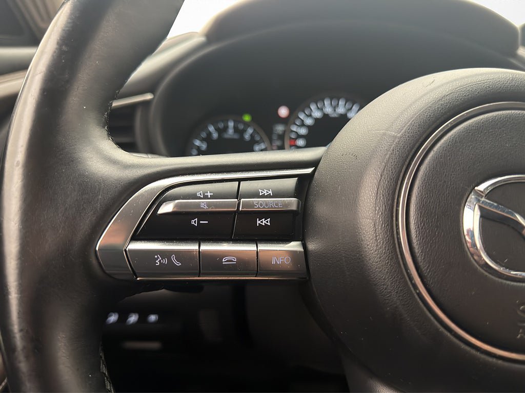 Vehicle Image 28